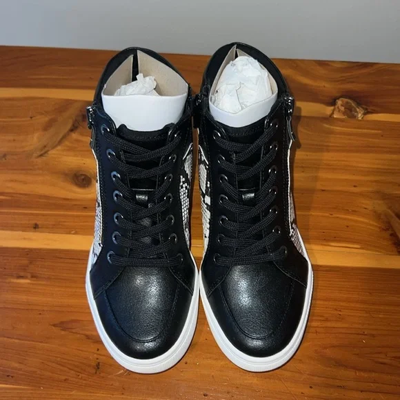 New and Never Worn Aldo Wedge Sneakers - Picture 4 of 5
